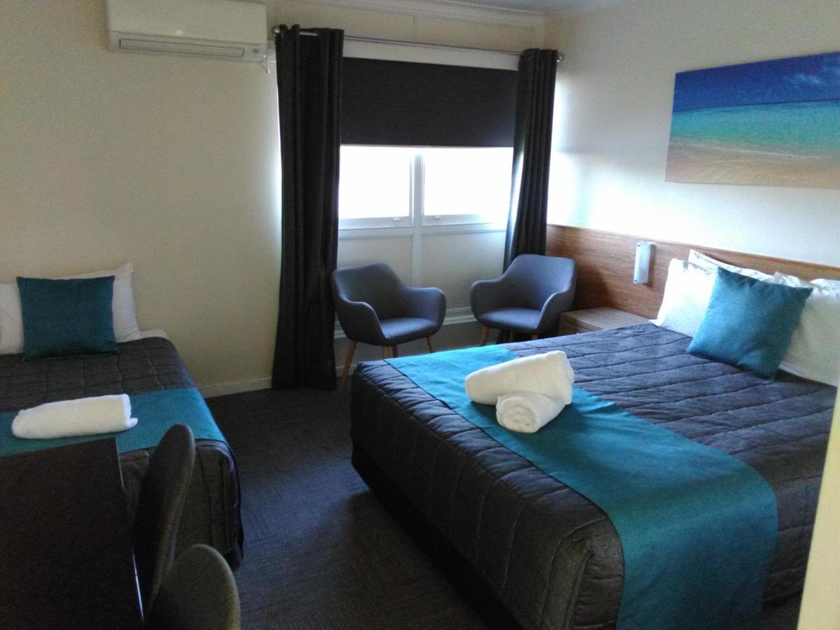 Caravilla Motor Inn Taree Extérieur photo