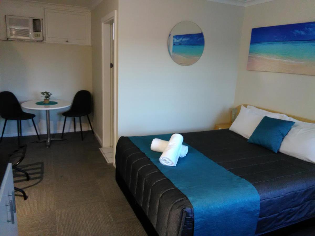 Caravilla Motor Inn Taree Extérieur photo