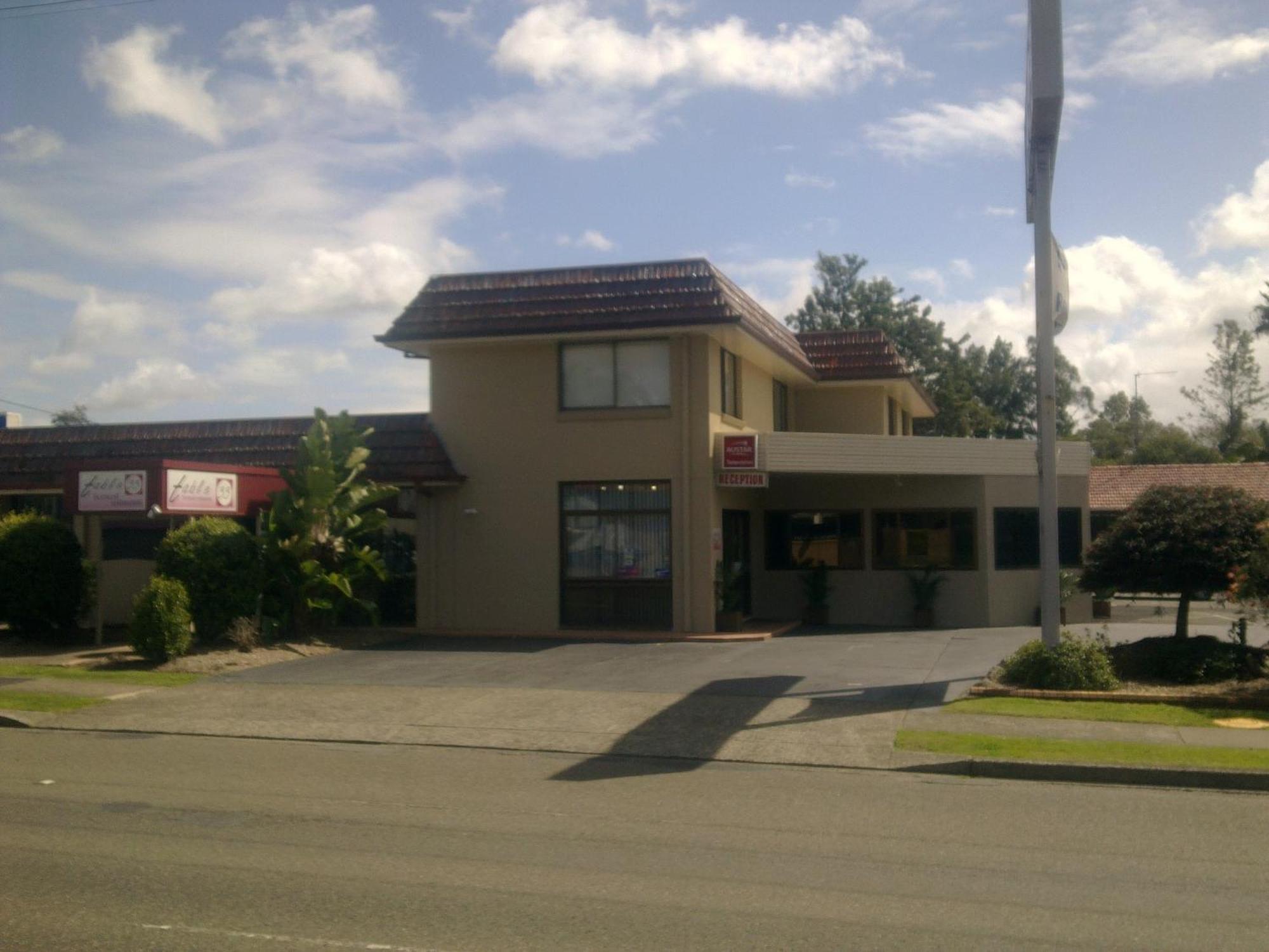 Caravilla Motor Inn Taree Extérieur photo