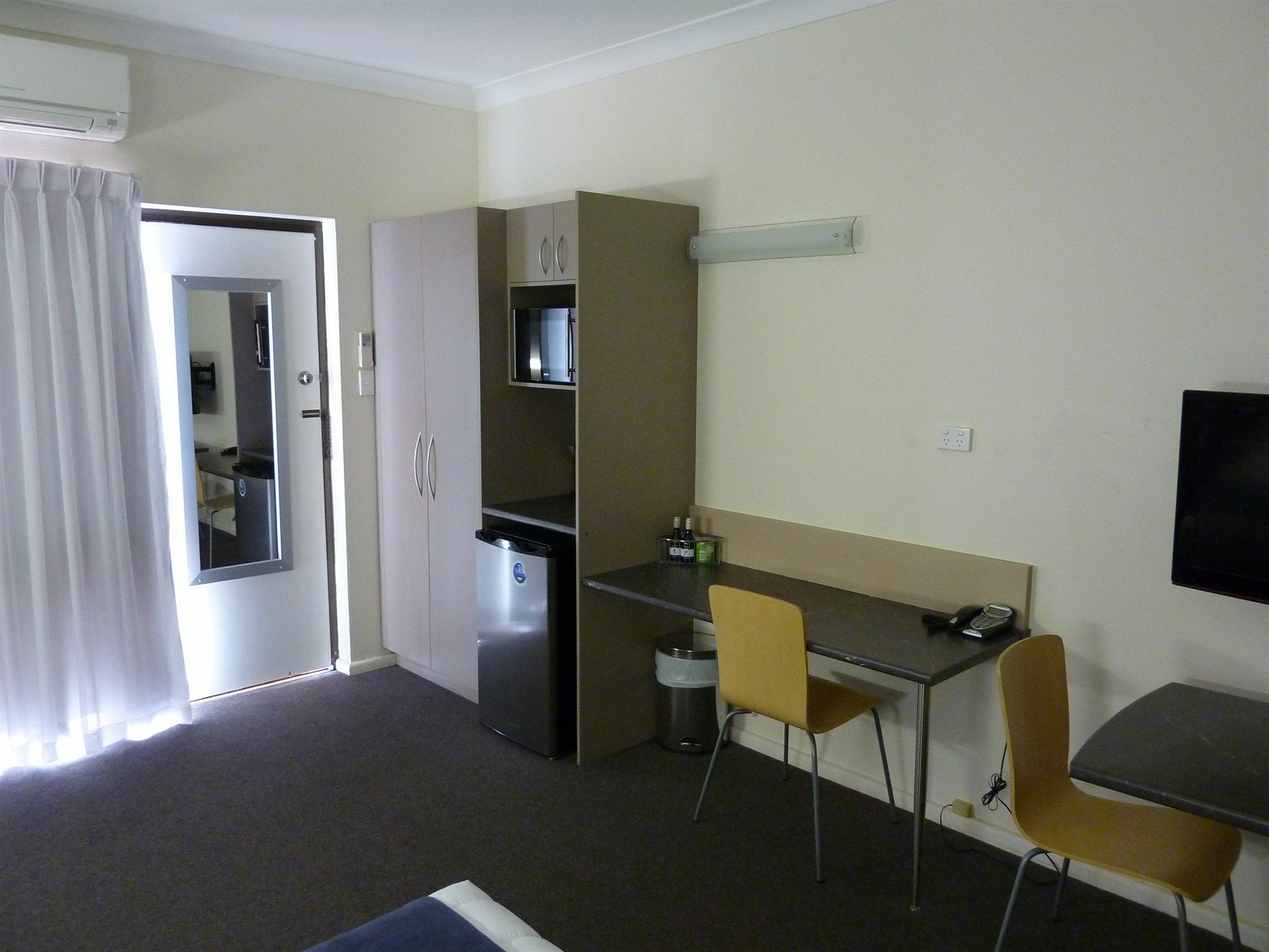 Caravilla Motor Inn Taree Extérieur photo