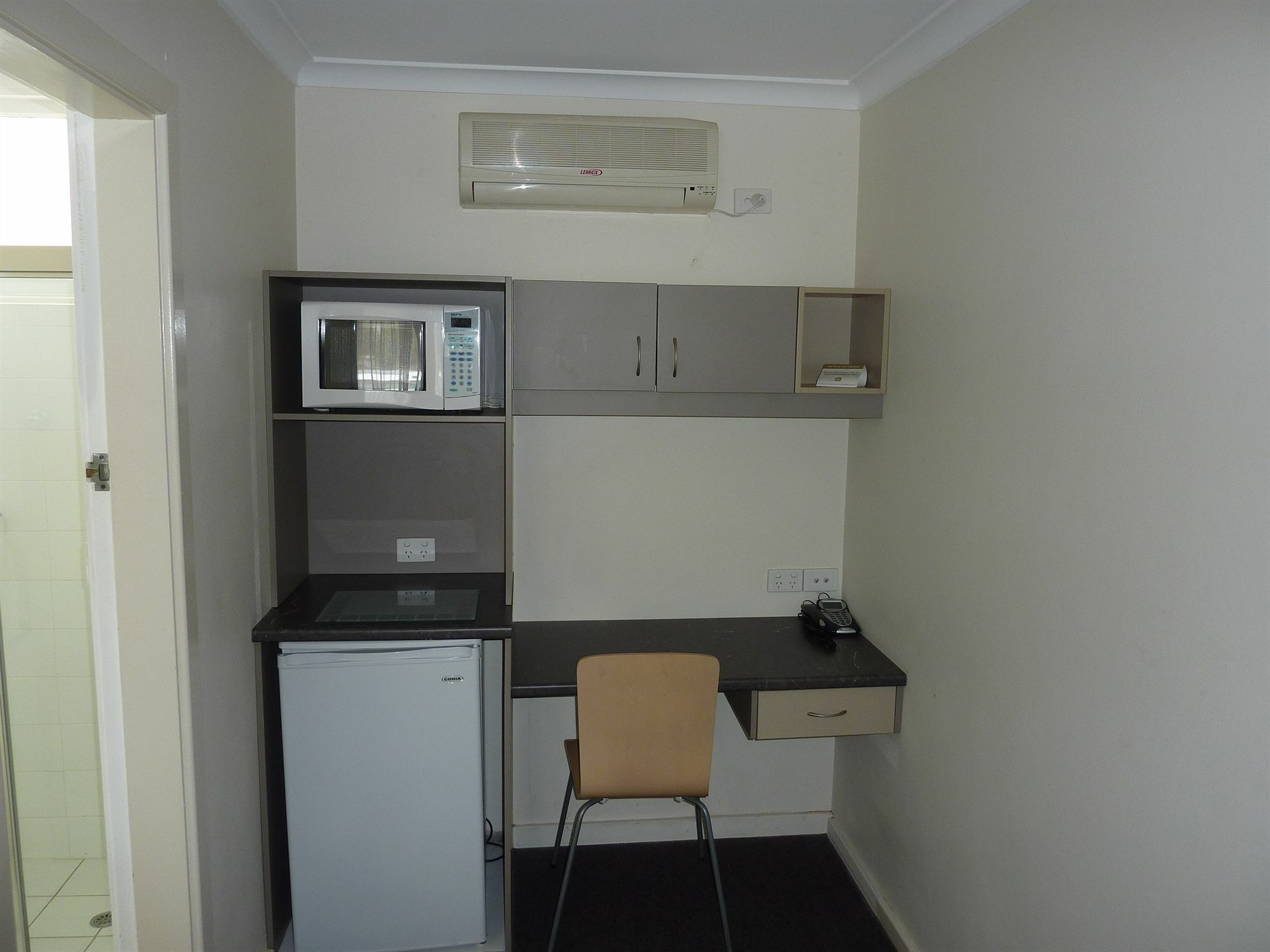 Caravilla Motor Inn Taree Extérieur photo